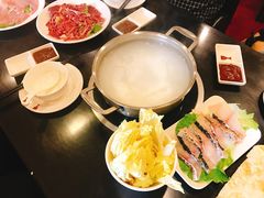 -吉友粥底火锅(方斜路店)