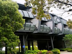 -上海滴水湖皇冠假日酒店