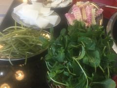 -老石黑山羊毛驴肉火锅(金凯广场店)