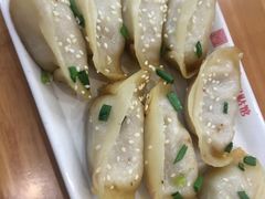 -小姜锅贴(凤凰街店)