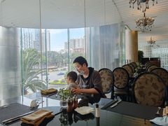 -圣丰索菲特·2 On 988 Café 自助餐厅
