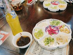 -老北京炸酱面大王.铜锅涮肉(朝阳门店)