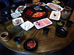 -老房老舍重庆火锅(假日城市店)