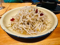 炝炒绿豆芽-十三式重庆江湖菜(金茂览秀城店)