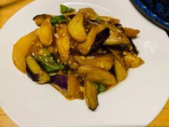 -关东小磨东北菜(上海长风大悦城店)