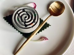 黑芝麻红豆冰糕-三号黄浦会Canton Table