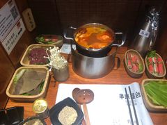 -独食火锅·半米屋台(直营总店)