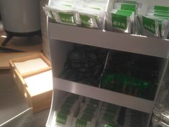 -老乡鸡(上海白玉兰广场店)