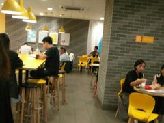 -麦当劳(民盈·国贸城店)