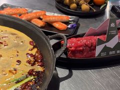 -鹿鸣山草本茶香火锅(园西路店)