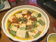 -魏铭鱼头捞饭(晋阳路店)