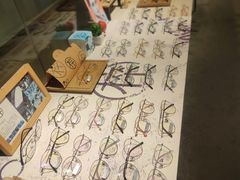-Trend1881视光·蔡司视觉(领展广场店)