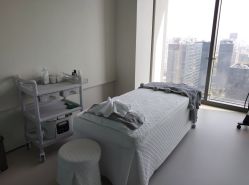 -颜蕾医美黄金微针水光玻尿酸超声炮抗衰中心