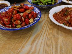 -江城燕子大排档(江汉路步行街店)