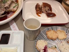 -凤凰园烤鸭店·唐山菜·传承花椒肉(老唐丰路店)
