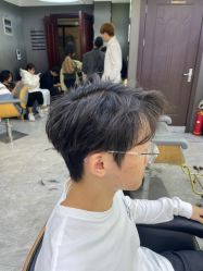 -藤野造型烫发染发