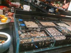 -钱小奴海鲜自助黑金店(杭州滨江龙湖店)