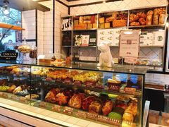 面包甜点陈列柜-Juicy Bakery(大学路店)