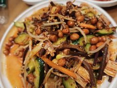-长寿参鸡汤(朝韩风情街店)