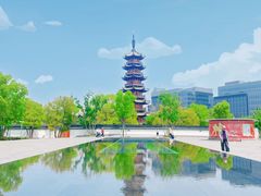 -龙华寺