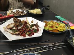 -许哥东北烧烤·铁丳烤串·宫后夹肉(繁花中心店)