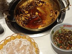 -何师傅美蛙鱼头(汉街店)