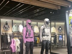 -凯乐石KAILAS(万国奥特莱斯店)