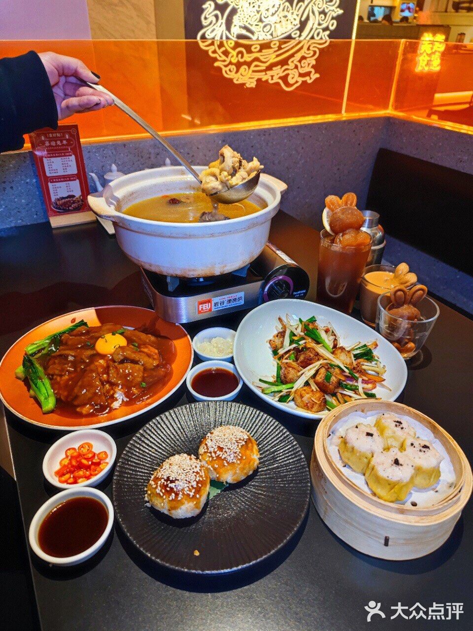港点粤菜年夜饭 | 美食佳肴过春节