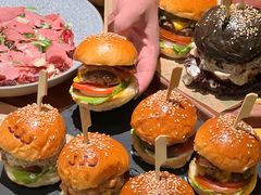 -三勾JJJ Burger&Coffee(梅溪湖店)