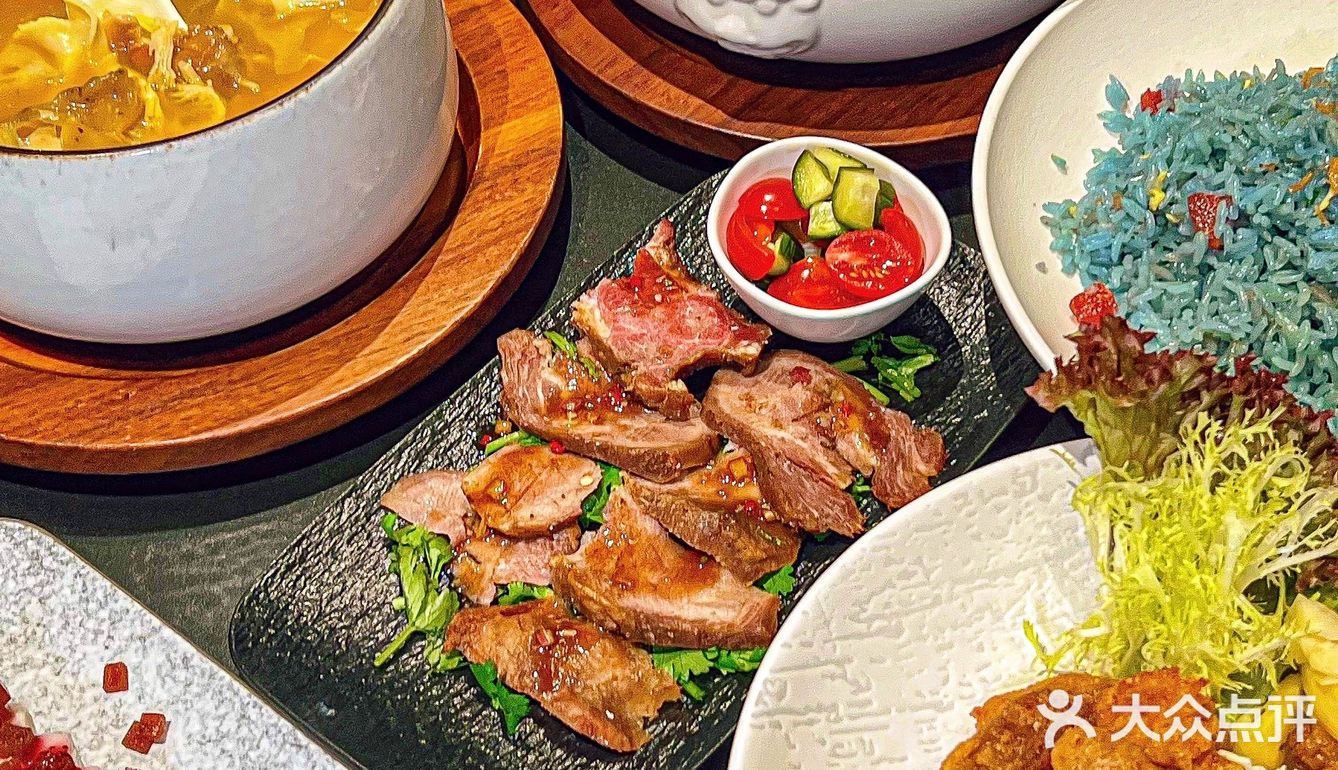 是餐厅还是艺术馆⁉️ 每次相聚取舍之欢喜