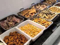 -小小饭店·休闲农庄·安吉松树林里的农家菜