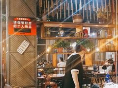 -琥珀老六龙虾(四里河店)