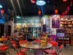 大堂-蚝堡海鲜·威海菜·海肠捞饭·烧烤·亚洲吃蚝公司(幸福门店)