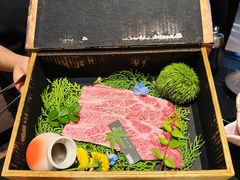 -山川小町·极番烧肉(新地假日广场店)