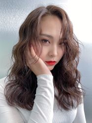 -银星女王公园发型艺术沙龙