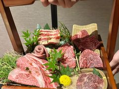 -山川小町·极番烧肉(新地假日广场店)