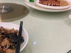 -东豪园林海鲜酒家(南港路辅路店)