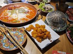 -洱火云南酸菜牛肉火锅(石景山当代商城店)