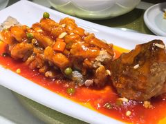 -侬佳蒸菜馆(听潮店)