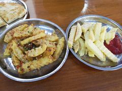 -鸿浩扒猪脚米线