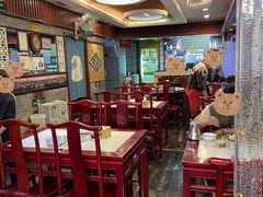 大堂-内蒙联营烧麦 草原石榴红(护国寺店)