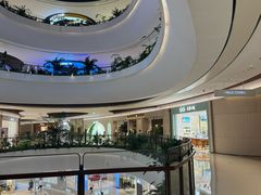 -瑞虹新天地月亮湾