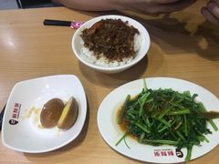 -胡须张鲁肉饭(南京三民店)