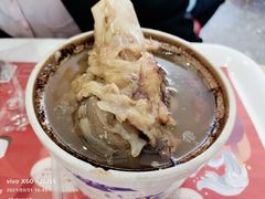 莲藕炖筒骨-钟姐炖品(万象城店)