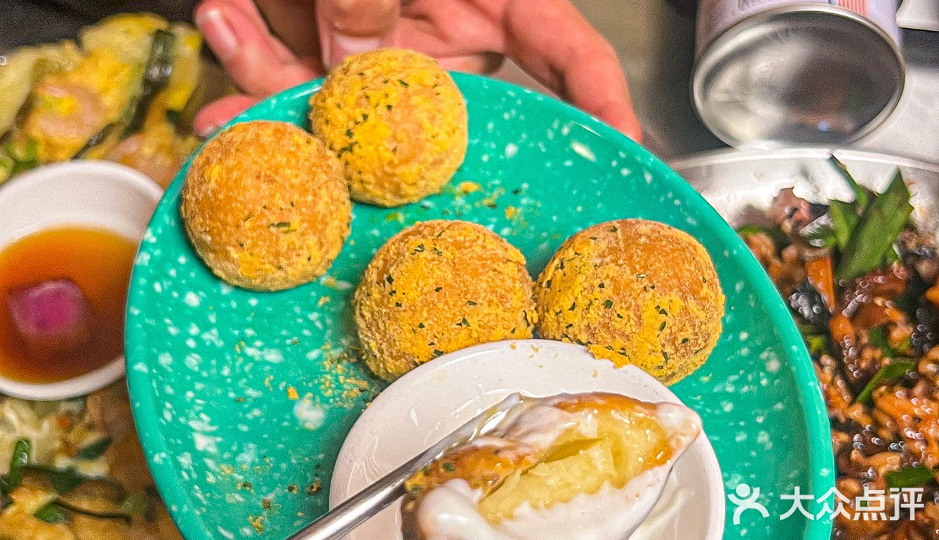 在宁波吃到了韩剧同款血蛤拌饭