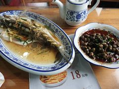 清蒸白水鱼-洞天食府(北大街店)