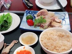 -亚龙湾老厨房·海南家常味