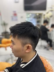 -豪斯塔美发连锁