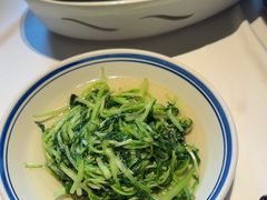 -八府香鸭·啫啫煲(华山路店)