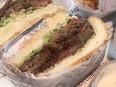 -The Habit Burger Grill 哈比特汉堡(复兴soho店)